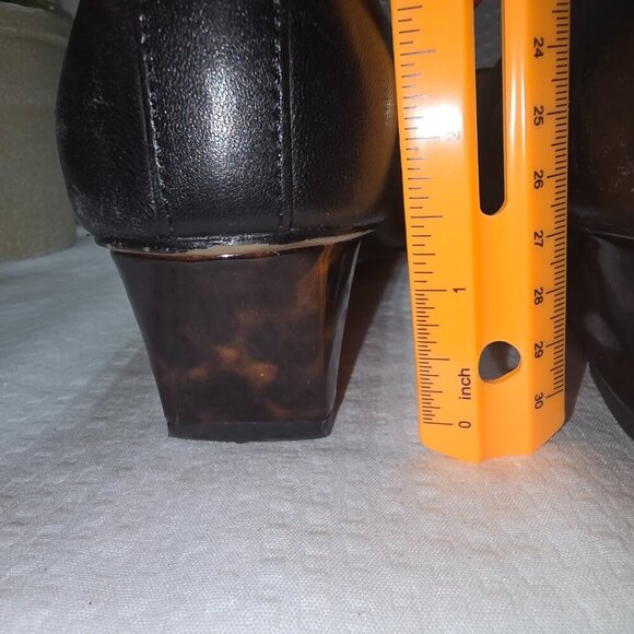 FRANCO SARTO BLACK PUMP WITH WEDGED TORTOISE HEEL LEATHER UPPER WOMENS SIZE 8.5 - Picture 4 of 10